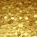 Gold Glitters at Record Highs as US-China Trade War and Fed Cut Speculation Fuel Rally
