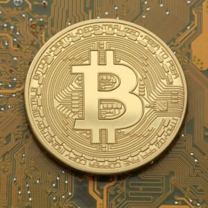 Bitcoin Rises $105K as Bulls Advance on Trade Hopes and Institutional Inflows