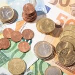 NZD/USD Retreats Below 0.6000 Amid Mixed NZ Data and Pre-FOMC Caution