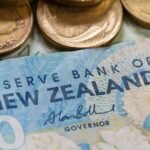 Gold Price Falls On US-Japan Trade Deal Optimism, Yet Fed Uncertainty Remains Bullish Hopeful