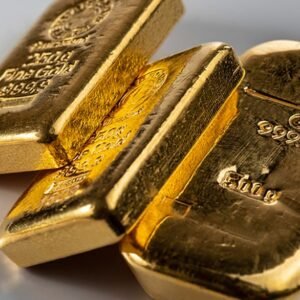 Gold Price Falls On US-Japan Trade Deal Optimism, Yet Fed Uncertainty Remains Bullish Hopeful