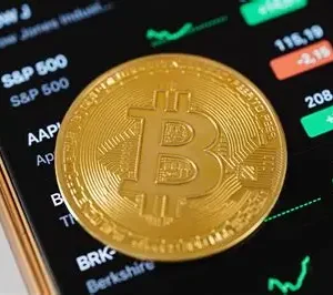 Bitcoin Weekly Forecast: BTC Seeks $120K as Institutional Flows and Fed Rate Cut Speculations Support Recovery